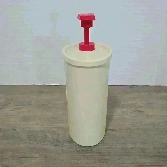 Vintage Tupperware Soap pump 640 and 1553 almond and red  - tested it works! - Picture 3 of 8